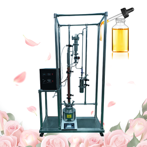Système de distillation en acier inoxydable avec colonne sous vide, évaporateur et nettoyage CIP - Product Image 2