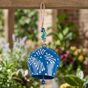 Decoración Navideña de Pared Metálica en Forma de Campana Azul con Cuentas, Estilo Rústico Hecho a Mano - Product Image 4