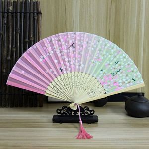 Éventail Yixiao 21 cm à motif personnalisé, style chinois, fleurs et papillons, en bambou écologique, cadeau d'affaires, avec nervure perforée à motif floral - Product Image 4