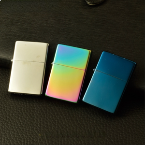 Briquet à <span class=keywords><strong>kérosène</strong></span> portable de style classique avec logo personnalisé en métal vintage, roue de meulage, allumage, cadeau pour homme, briquet coupe-vent - Product Image 1