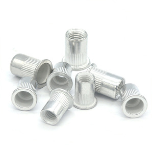 Écrous à riveter en acier inoxydable Yicheng M3-M8, à tête moletée plate, pièces de rivetage de qualité A pour l'industrie de la construction, poli - Product Image 1