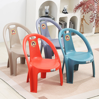 Fabricant chinois, vente en gros, personnalisation, chaise en plastique PP imperméable et durable, chaises en plastique avec dossier et accoudoirs