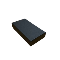 Caja de Cartón para Envíos de Alta Calidad en Color Negro con Logotipo Personalizado, Forro de Esponja, Impresión UV en Relieve, Diseño Moderno y Lujoso
