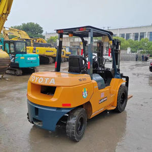 Chariot élévateur compact de haute qualité pour 7F 5T Capacité Chariot élévateur diesel Modèle 2022 4x4 Transmission tout-terrain à vendre - Product Image 3