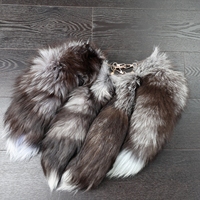 Queue de renard véritable en gros, queue de renard moelleuse en fourrure animale pour accessoires de décoration, porte-clés moelleux en queue de renard