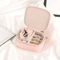 Boîte à bijoux de voyage portable en PU, petite, avec fermeture éclair, organiseur de bijoux avec compartiment pour bagues et boucles d'oreilles