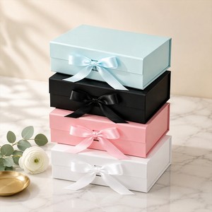 Individuell Bedruckte Luxuriöse Zusammenklappbare Geschenkbox mit Magnetverschluss, Rosa Starre Papierverpackung für Hautpflege, Parfüm, Kosmetik und Hochzeiten - Product Image 1