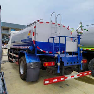Camión Cisterna de Agua Diésel Dongeng 4x2 Nuevo, Camión Cisterna Manual con Aspersor de 10000L-15000L, Camión de Riego a Bajo Precio - Product Image 2