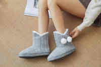 Chaud épais solide tricoté tresse thermique maison pantoufles chaussures avec anti-dérapant polaire Sherpa chaussettes hiver fourrure boules-Logo sur le corps