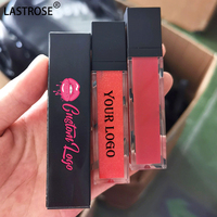 Brillant à lèvres personnalisé marque privée rouge à lèvres mat noir tubes de brillant à lèvres cosmétiques paillettes brillant à lèvres vente en gros en vrac