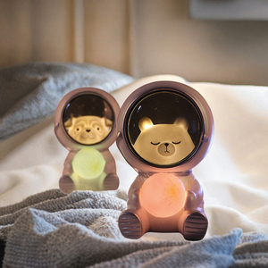 <span class=keywords><strong>Galaxy</strong></span> <span class=keywords><strong>Guardian</strong></span> per astronauta animale carino Pet resina LED Design moderno caldo luna luce notturna per bambini camera da letto - Product Image 2