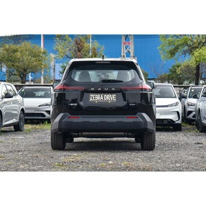Voiture d'occasion <span class=keywords><strong>hybride</strong></span> automatique 2 roues motrices <span class=keywords><strong>Toyota</strong></span> <span class=keywords><strong>RAV4</strong></span> 2021 <span class=keywords><strong>Hybride</strong></span> 2.0L FWD Édition Elite 8 airbags Phares LED Caméra de recul Climatisation automatique - Product Image 4