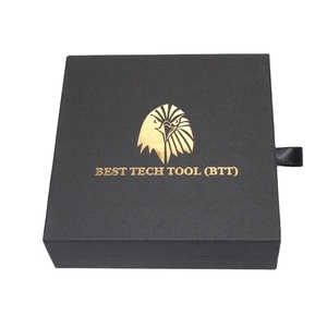 Hộp đựng giày trượt có logo vàng trên nền đen, chất liệu xốp tái chế, lót xốp, dành cho thiết bị điện tử tiêu dùng, đóng gói chắc chắn. - Product Image 3