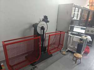 Halbautomat ische Pendels chlag prüfmaschine mit 1 Jahr Garantie Universal für UTM - Product Image 4