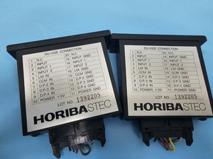 Medidor HORIBA STEC DU-102E para Controlador de Flujo Másico, Usado - Product Image 5