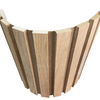 Panneaux muraux rectangulaires modernes en MDF rainuré flexible avec placage, design à lattes géométriques, insonorisants et antidérapants pour appartement