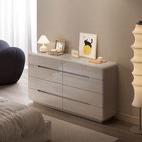 Commode de chambre moderne de luxe en MDF brillant champagne à 8 tiroirs, avec coins arrondis élégants
