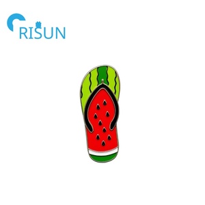 Metal dibujos animados moda esmalte <span class=keywords><strong>zapatillas</strong></span> Pin broche personalizado Unisex Slide hombres zapatilla Pin insignia zapatilla Flip Flop zapato solapa Pins - Product Image 2
