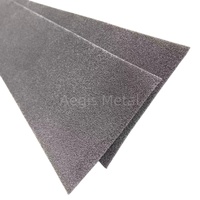 Mousse Métallique Ni à Cellules Ouvertes 355g/cm³ Densité en Vrac 4mm d'Épaisseur 10ppi 20ppi 30ppi Feuille de Mousse de Nickel Poreuse