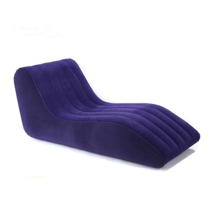 Canapé gonflable extensible en PVC 155*89*65 CM rouge et bleu avec pompe à pied - Product Image 2