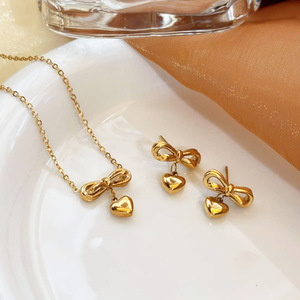 Collar de Joyería de Moda para Mujer, Collar con Colgante de Corazón <span class=keywords><strong>en</strong></span> Forma de Lazo Dorado, Acero Inoxidable, Mariposa, Venta al por Mayor - Product Image 2