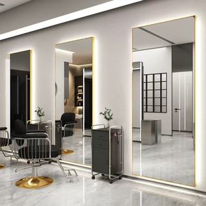 Miroir mural LED rectangulaire moderne pour salon de coiffure avec interrupteur tactile Éclairage simple face Conception durable et écologique - Product Image 5