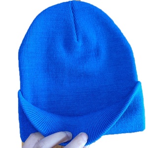 Gorro de Punto Acrílico con Puño Bordado, Accesorio de Moda para el Invierno para Fanáticos del Streetwear - Product Image 4