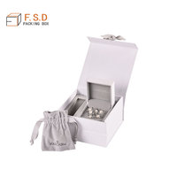 Ensemble de boîtes à bijoux FSD de luxe personnalisées pour collier et bracelet, avec boîtes rigides en papier artistique, gaufrage fait main