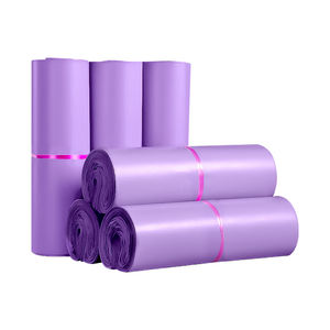 ถุงพลาสติกสีม่วงด้านมีกาวในตัวสำหรับบรรจุภัณฑ์เสื้อผ้าโลโก้ตามสั่ง - Product Image 3