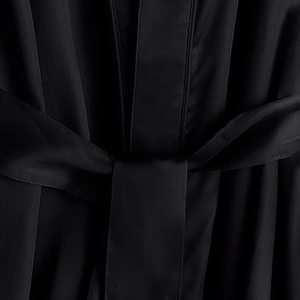 Mantella da Parrucchiere Impermeabile all'Ingrosso, Personalizzabile con Logo Ricamato, Kimono a Maniche Lunghe per Salone di Bellezza - Product Image 4