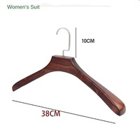 Cintre en bois de hêtre de luxe personnalisé et écologique