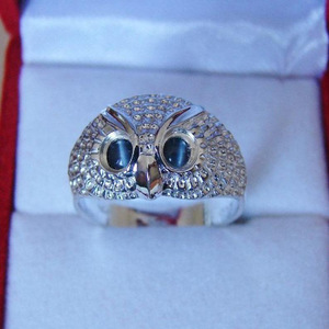 Bague cocktail en forme de hibou avec pierres en zircone cubique bleue, sertie pavé, bijoux de mode unisexe, cadeau pour elle ou lui - Product Image 2