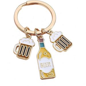 LLavero de <span class=keywords><strong>metal</strong></span> de diseñador 3D personalizable al por mayor lindo llavero de aleación promocional con personalización de logotipo - Product Image 1