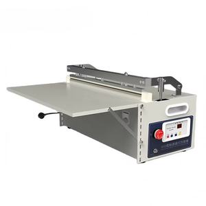 Machine de découpe et de scellage de film plastique, de sacs en aluminium et de film rétractable entièrement automatique et continue pour usage commercial - Product Image 1