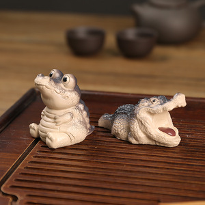 Figura de Cocodrilo de Resina Master Gu 7313B, Decoración para Mesa de Té, Regalo - Product Image 1