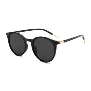 Lunettes de lecture réglables pour femmes avec support nasal et protection anti-lumière bleue - Product Image 3