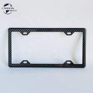 Cadre de plaque d'immatriculation en fibre de carbone 3K twill 100% véritable, finition brillante, avec revêtement transparent résistant aux UV, produit de qualité supérieure - Product Image 1