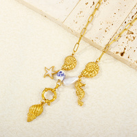 Collier Posey classique et tendance en acier inoxydable plaqué or 18 carats avec motif coquillage et étoile de mer, style femme