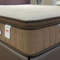 Matelas simple premium densité haute, soutien ferme confortable, matière non toxique, montage facile pour usage quotidien