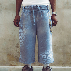 Shorts culottes en jean tissé léopard pour homme, taille mi-haute, avec cordon de serrage, coupe large, délavé à l'acide, style streetwear décontracté, 220g, logo frontal - Product Image 3