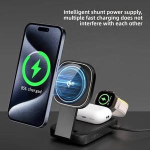 <span class=keywords><strong>Chargeur</strong></span> sans fil magnétique 3-en-1 en métal pour téléphones certifiés QC4.0 15W et station de charge pour montres connectées, compatible et certifié ROHS - Product Image 3