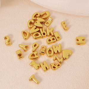 Cuentas de Acero Inoxidable con Baño de Oro PVD, Resistentes al Agua, con 26 Letras de la A a la Z, para Mujer, para Fabricación de Joyería DIY, Venta al Por Mayor - Product Image 4