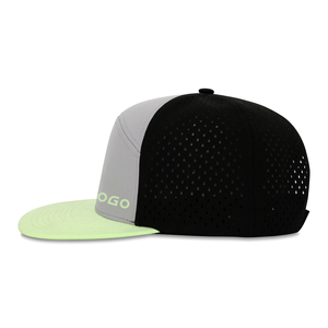 Gorra Snapback de Poliéster de Secado Rápido Personalizada al por Mayor, Gorra Snapback de Dos Tonos con Visera Plana y Corte Láser - Product Image 4