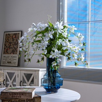 Vente en gros de jasmin artificiel pleureur, fleur blanche artificielle avec vase en verre, décoration de Noël pour la maison, style moderne, hauteur 55-100 cm