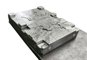 TongSheng Model 12 <b>Plastic</b> Injection Mold for Beverage Bottle Preform Molding PET Material Guangdong - Product Image 4