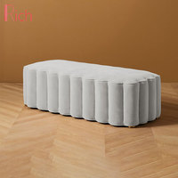 Banc ottoman long en tissu moderne et élégant, idéal pour appartement, salon, chambre, hôtel, bureau, hall d'entrée, événements