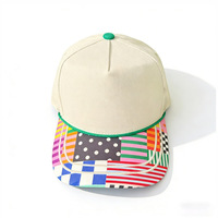 Gorra Trucker de 5 Paneles con Logotipo Personalizado, Bloques de Color, Diseño de Parches y Cuerdas, Gorra de Béisbol con Borde de Rayas Coloridas y Puntos