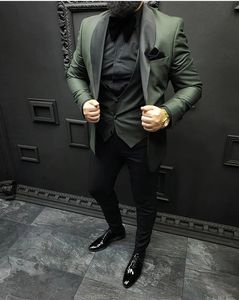 सुंदर शादी का कस्टम बना गहरे हरे हरे रंग के पुरुषों सूट टुकड़े टुकड़े टुकड़े टुकड़े टुकड़े टुकड़े टुकड़े टुकड़े (जैकेट + पैंट + बनियान) - Product Image 3