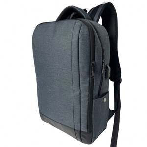 Sac à dos professionnel pour femme, conçu sur mesure, avec port de chargement USB et organisateur multi-poches pour le voyage, fabriqué par une marque premium - Product Image 2