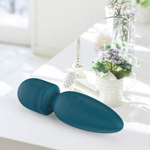 Ylove ไวเบรเตอร์แท่งสั่นซิลิโคน USB แบบชาร์จไฟได้สำหรับผู้หญิง - Product Image 1